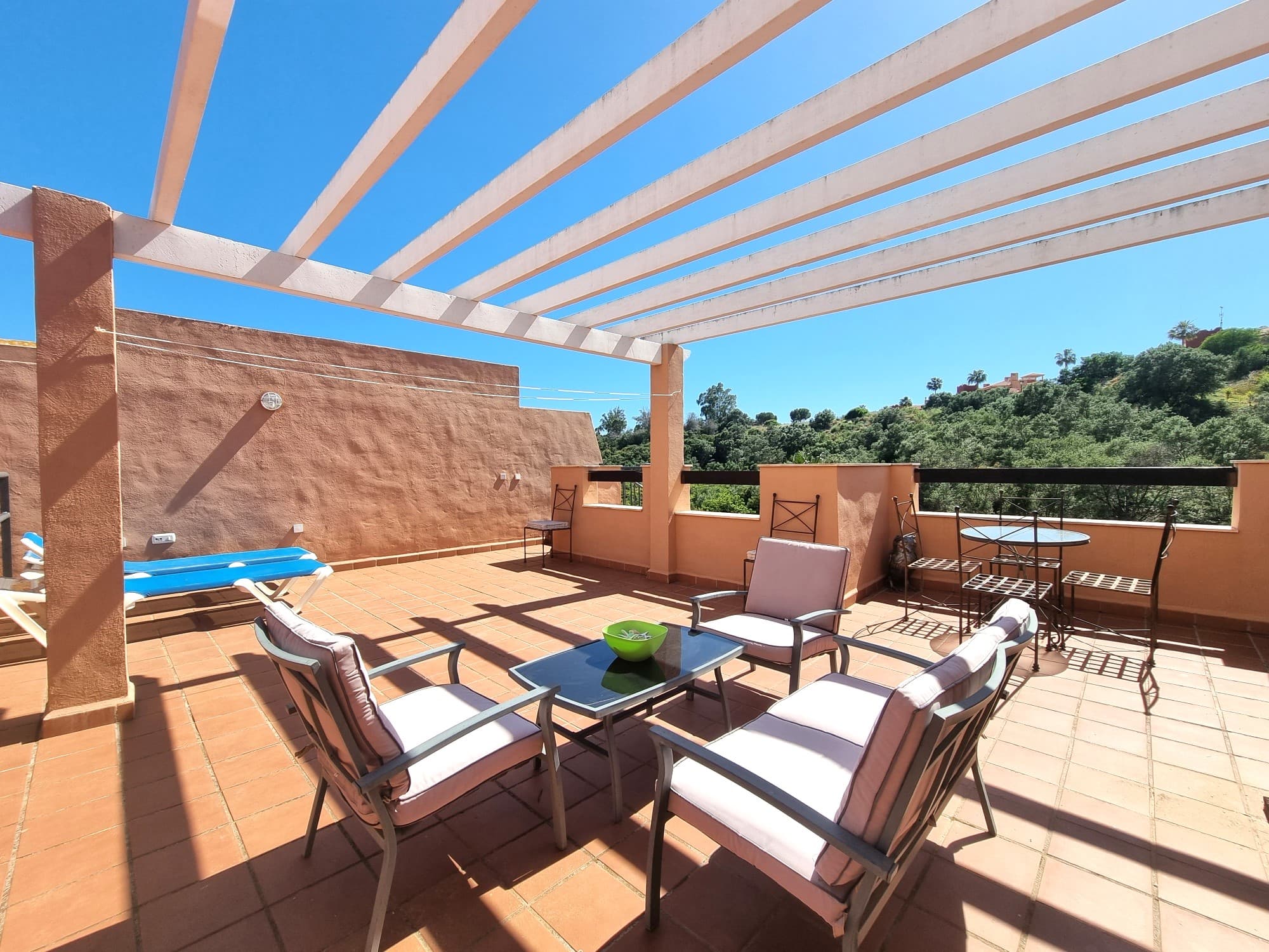 2-dorm. Apartamento en Marbella Este