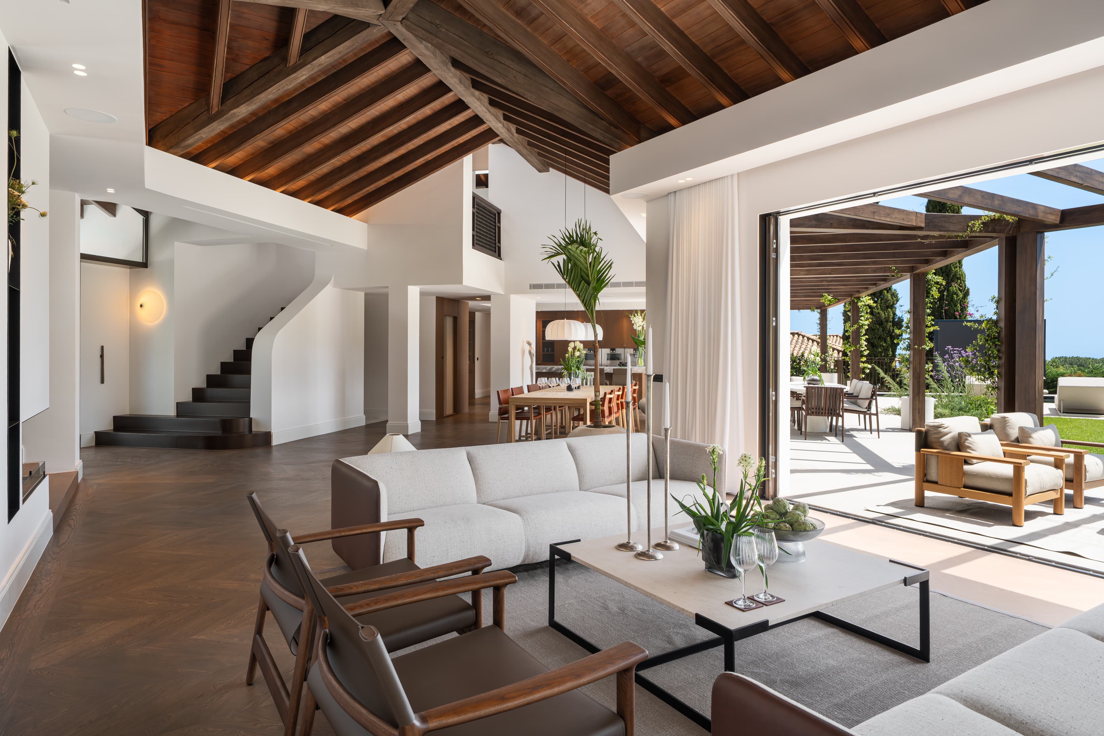 6-bed Villa in El Herrojo