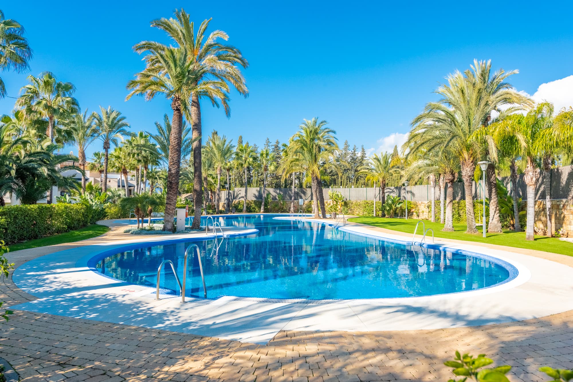 1-dorm. Apartamento en Nueva Andalucia