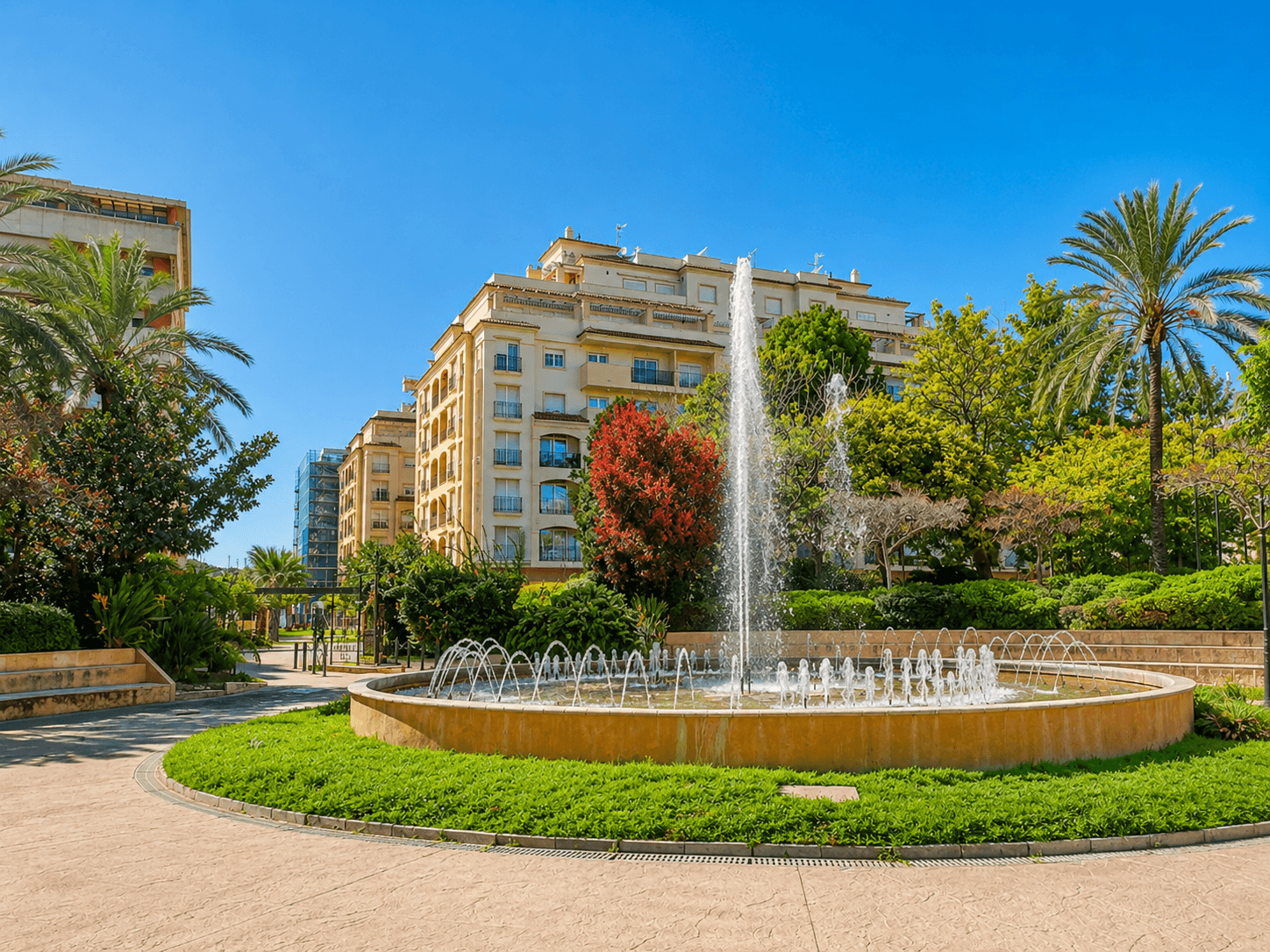 2-bed Apartment in Estepona