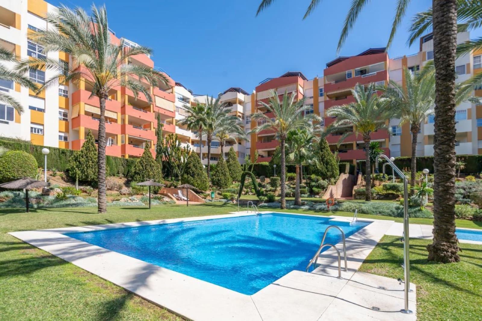 2-dorm. Apartamento en Estepona East