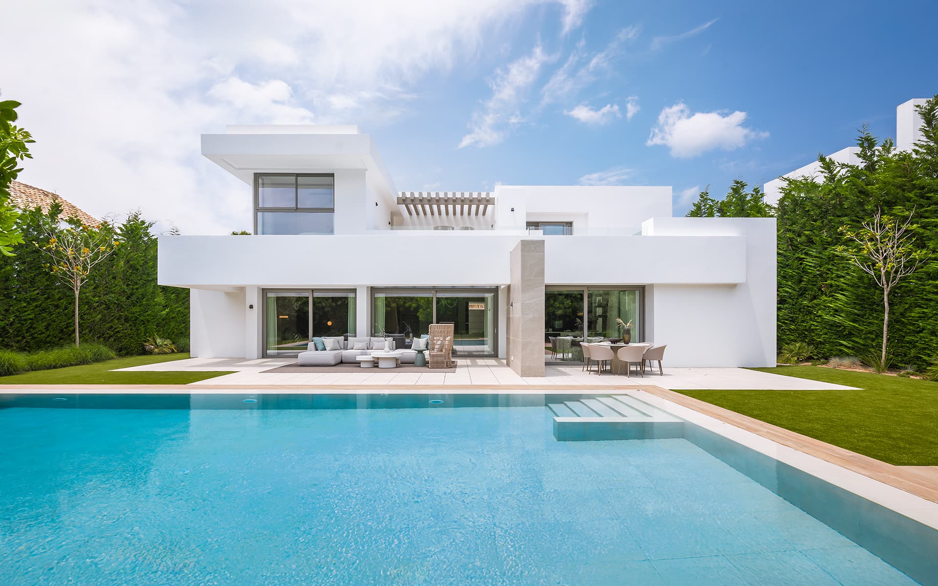5-bed Villa in Estepona East