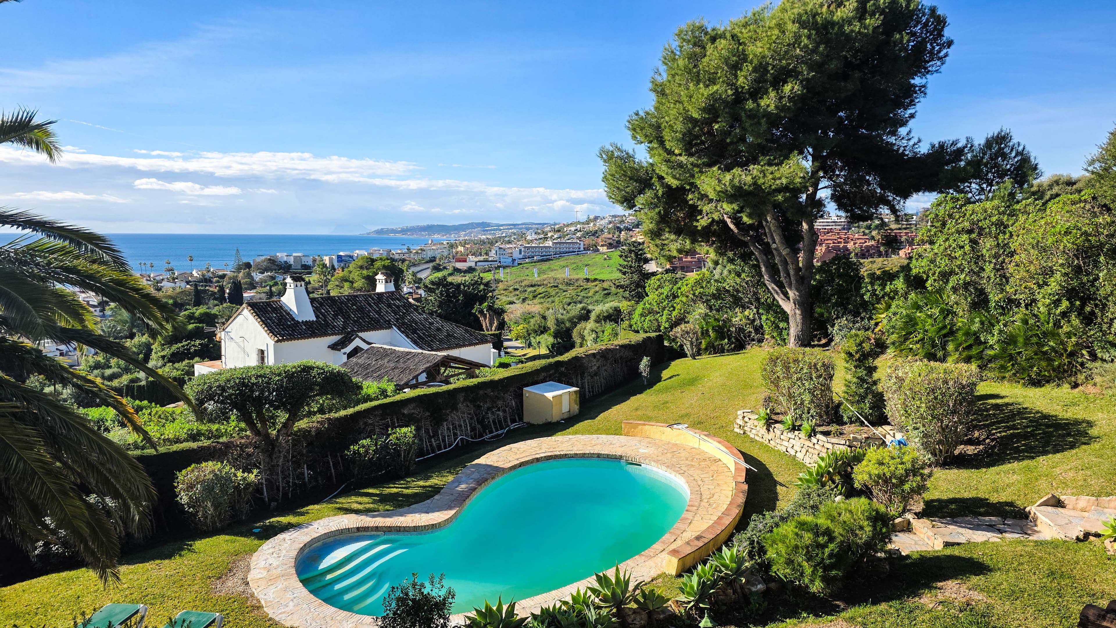 5-dorm. Villa en Estepona West