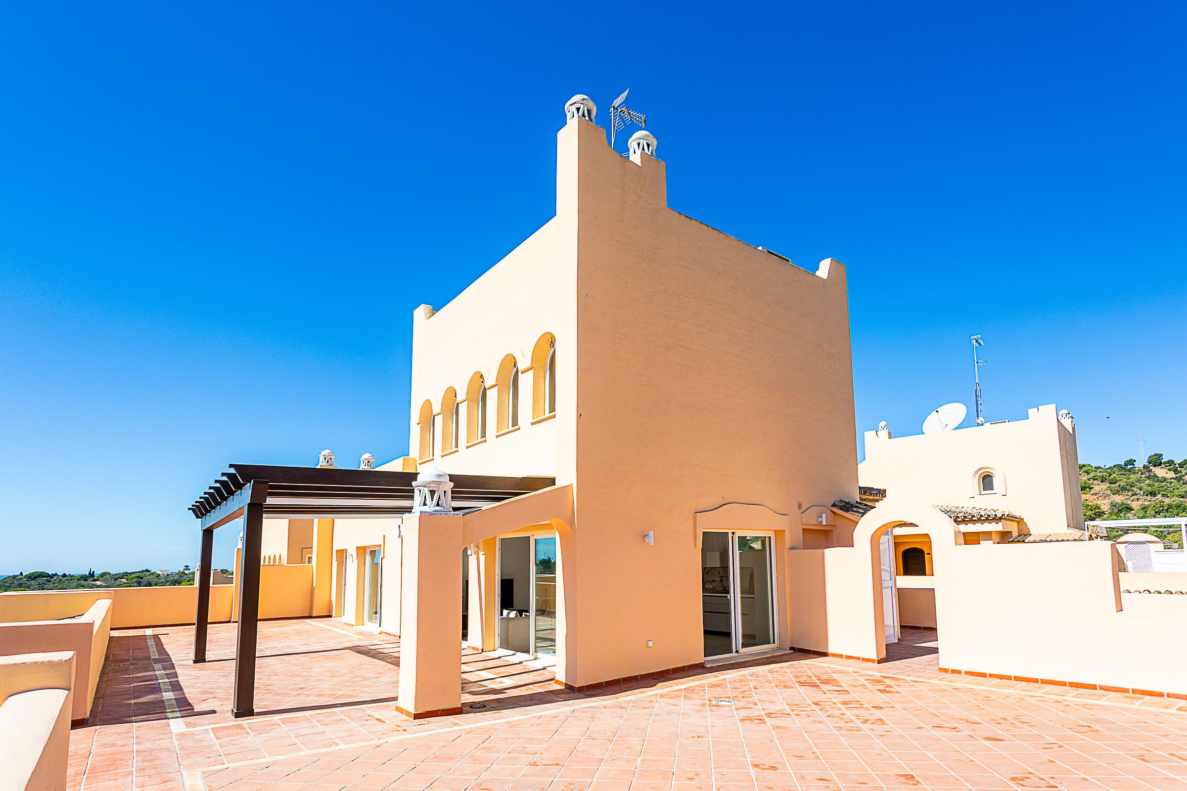 3-bed Apartment in Marbella Este