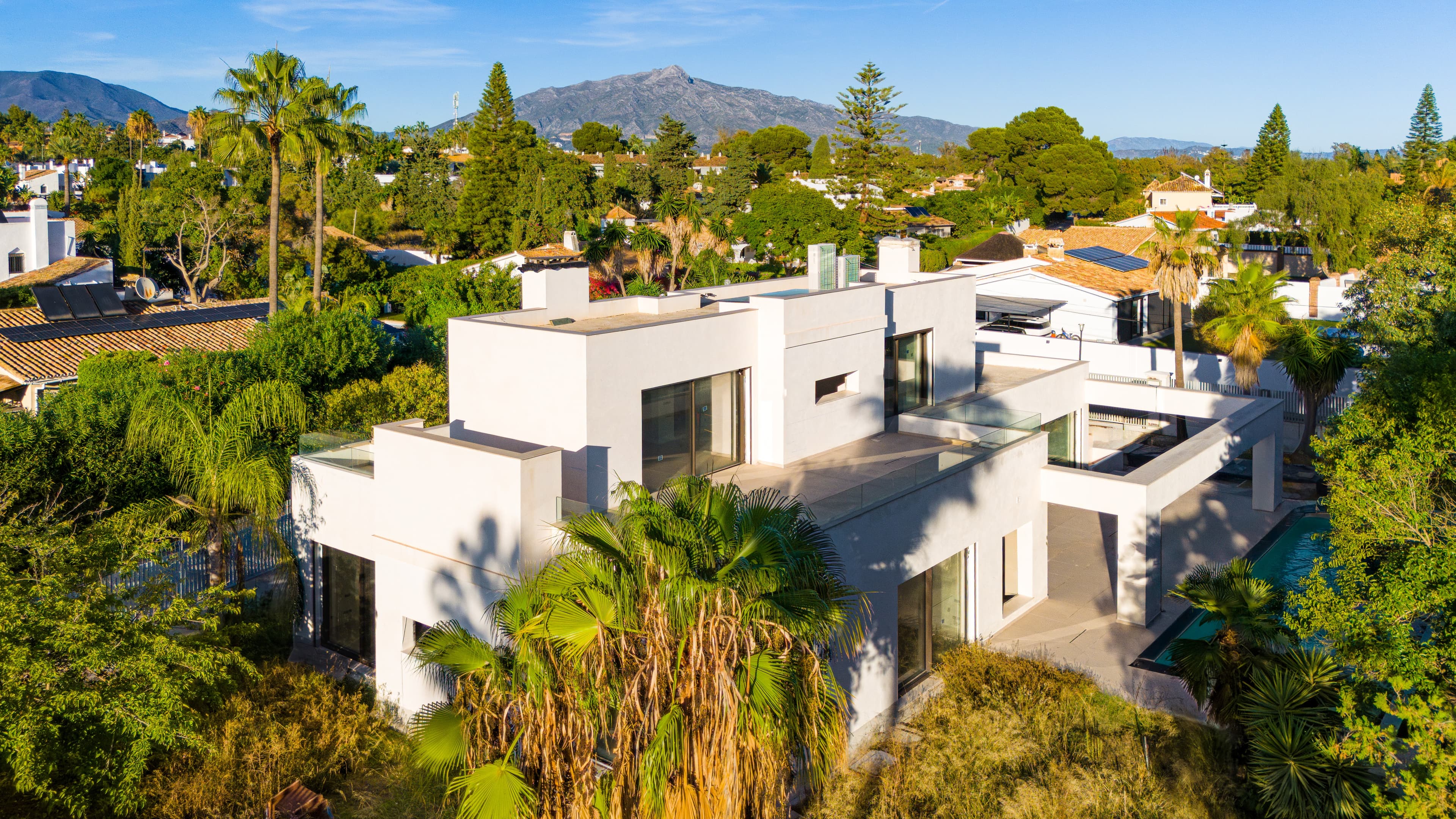 4-dorm. Villa en Guadalmina Baja