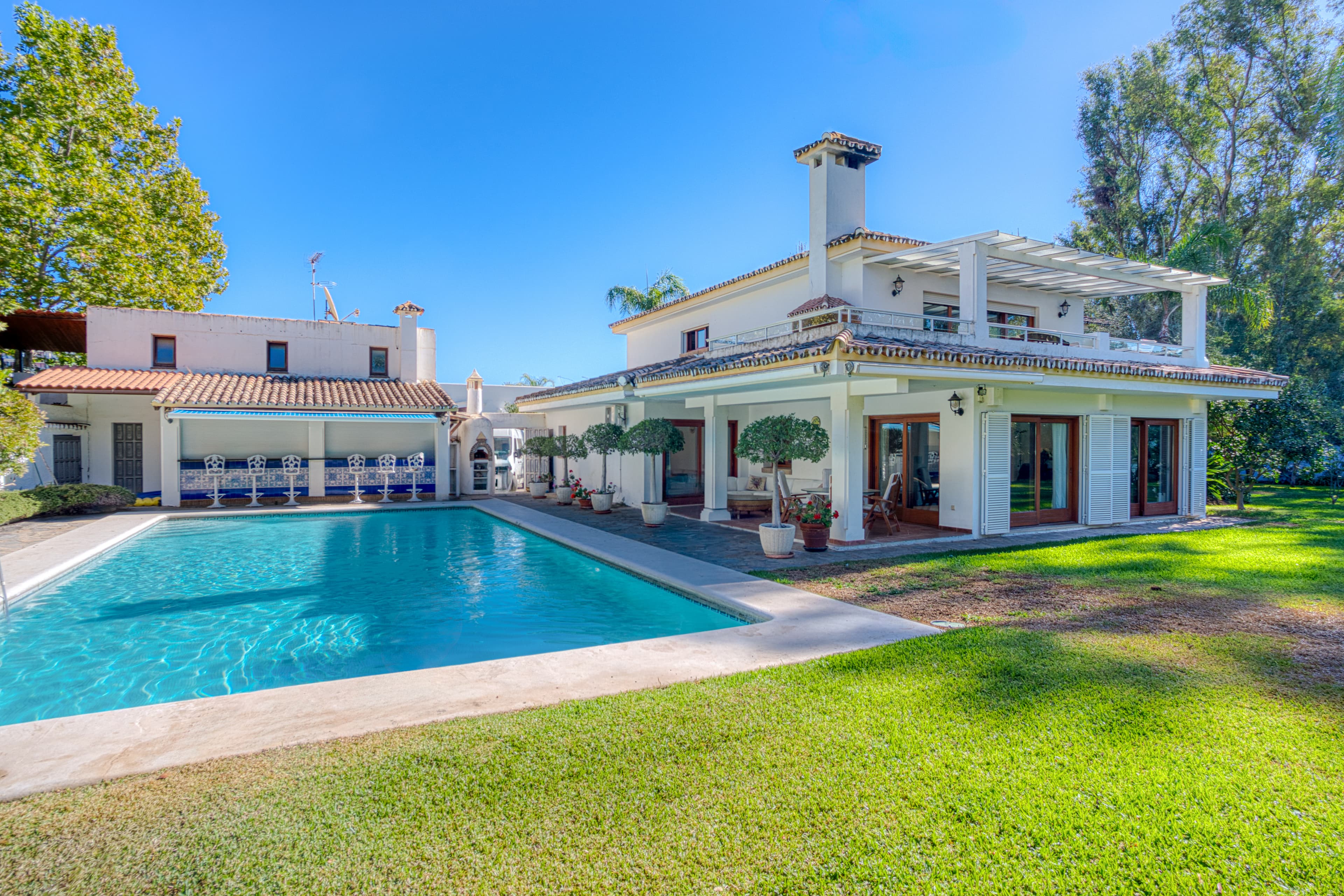 5-bed Villa in Estepona East