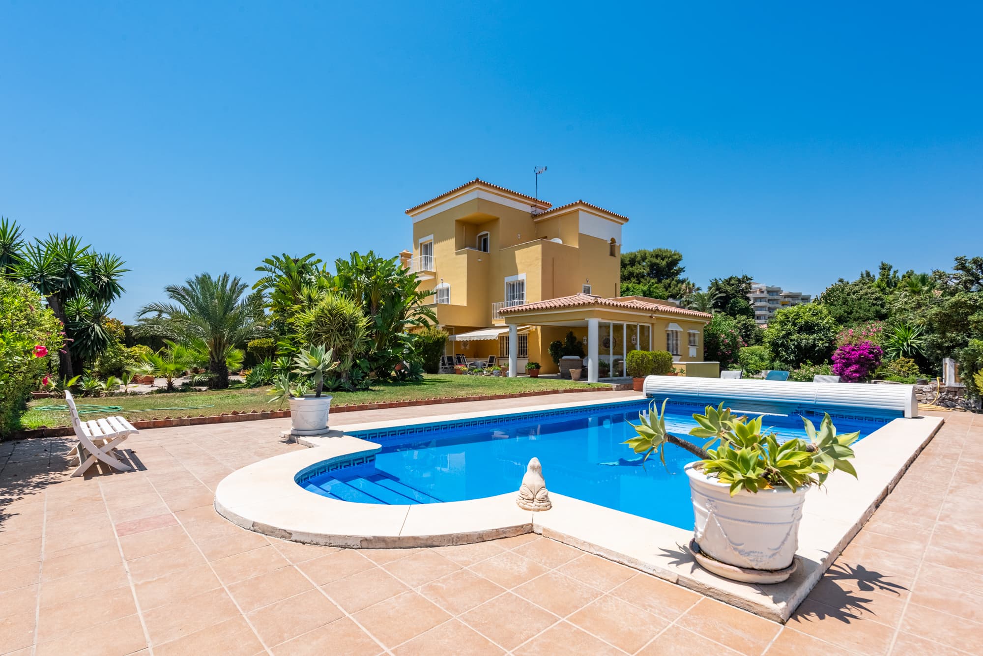 5-dorm. Villa en Estepona East