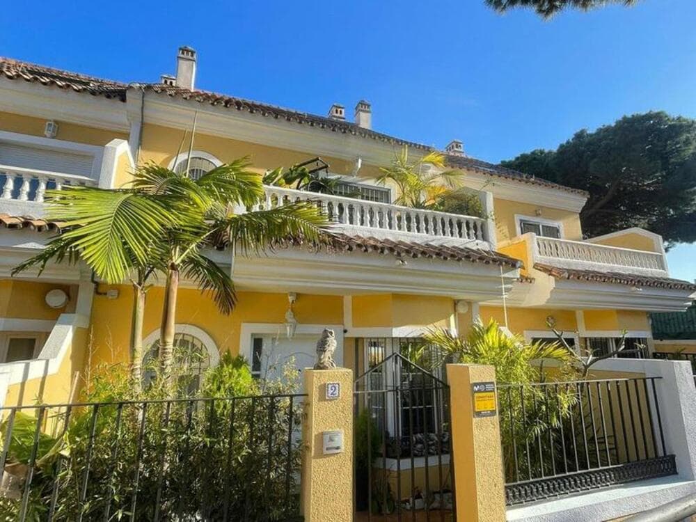 4-bed Townhouse in Sitio de Calahonda