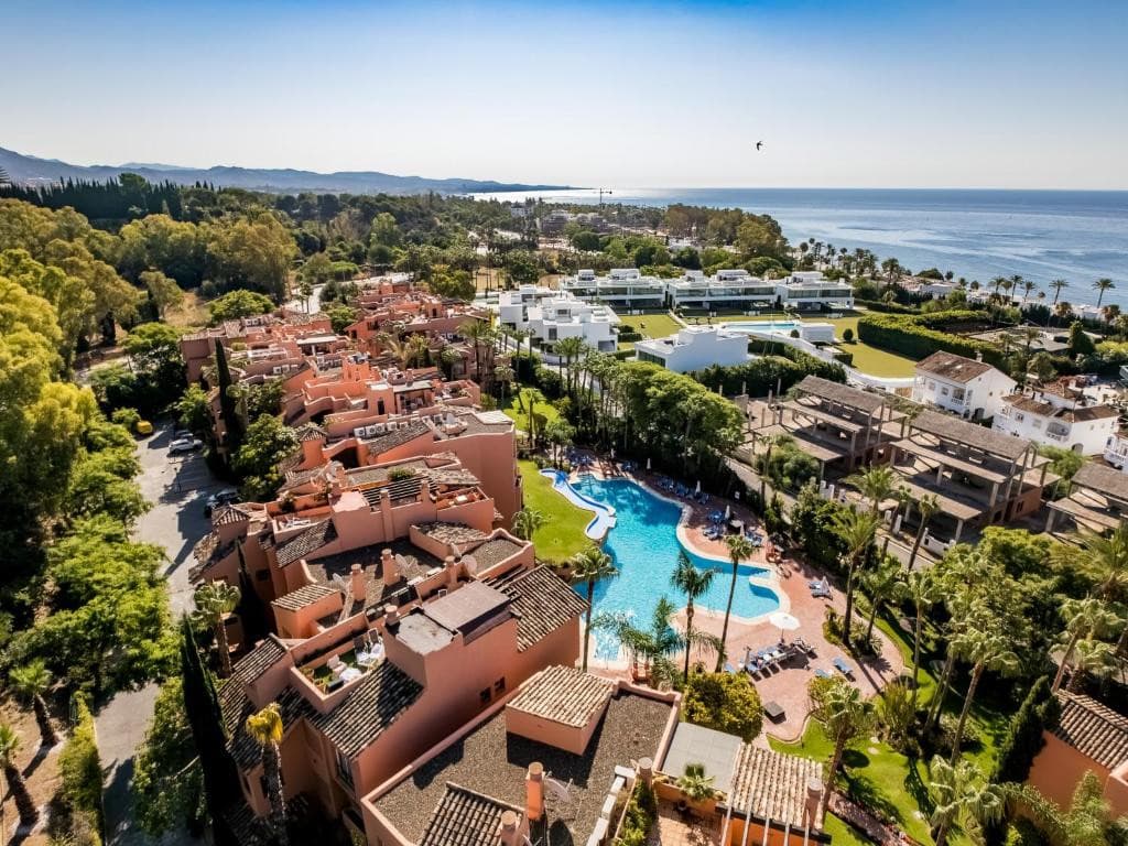 2-bed Apartment in Marbella Golden Mile