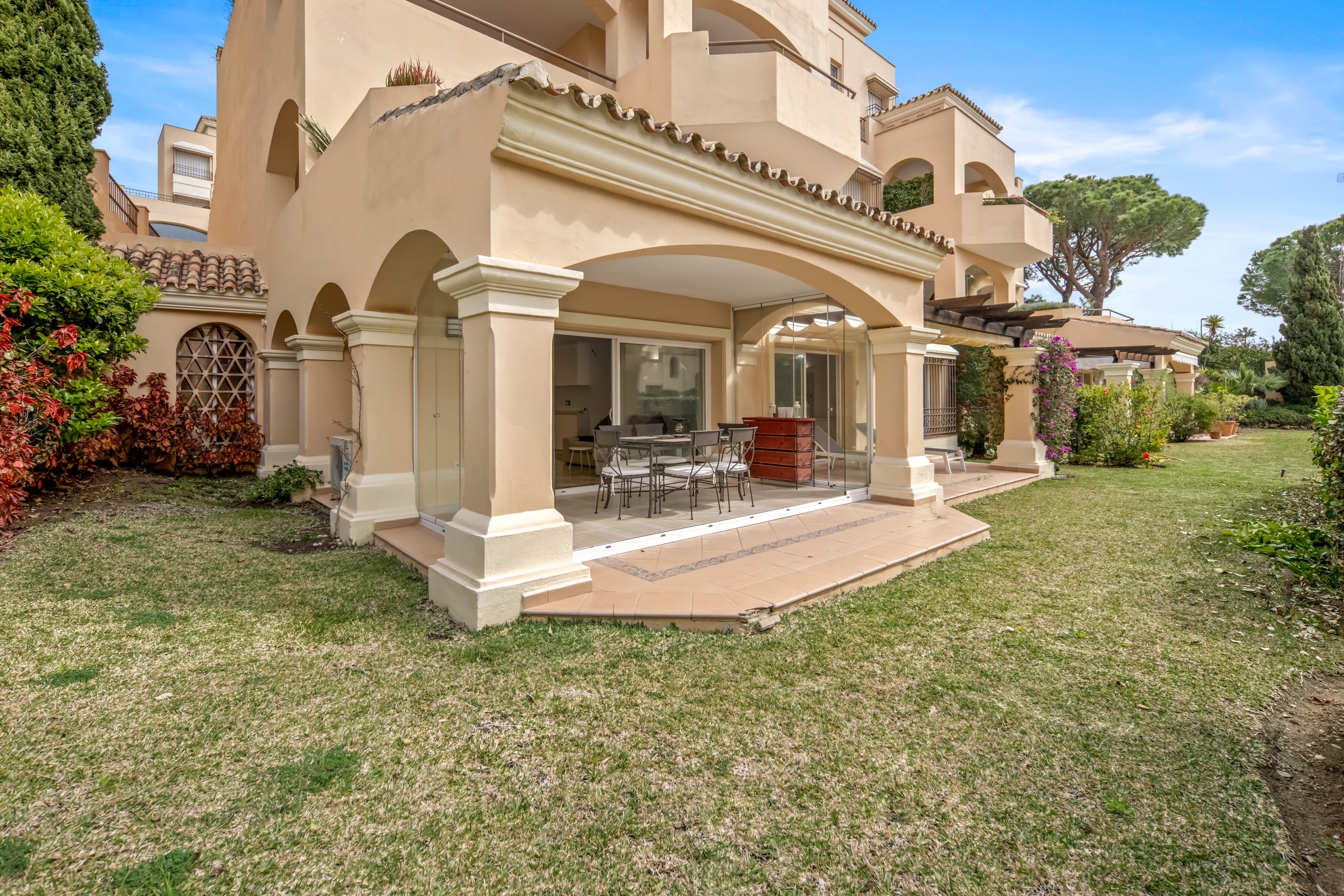 3-dorm. Apartamento en Marbella Este