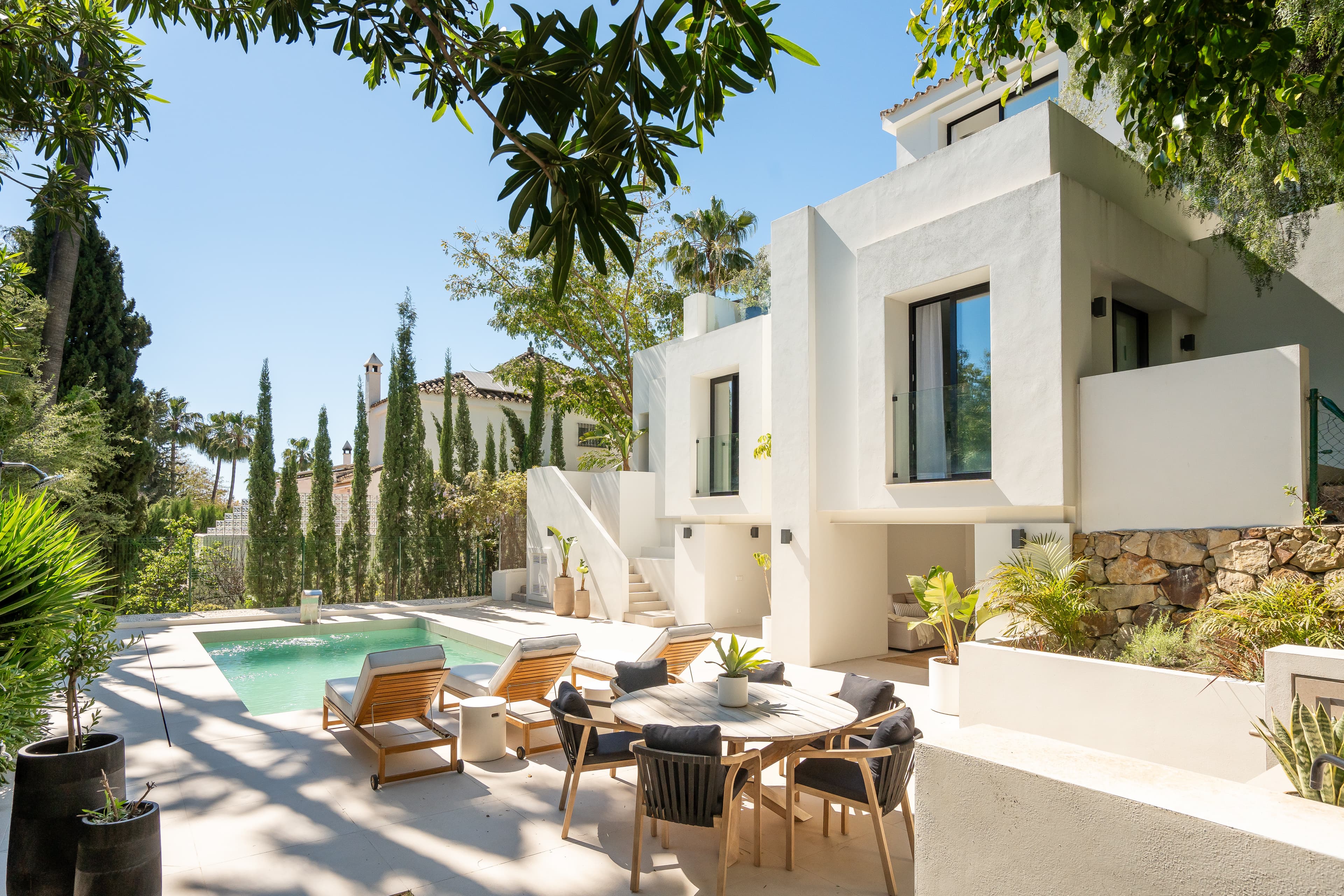 5-dorm. Villa en Nueva Andalucia