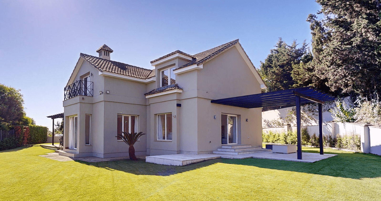 6-bed Villa in Sotogrande Costa