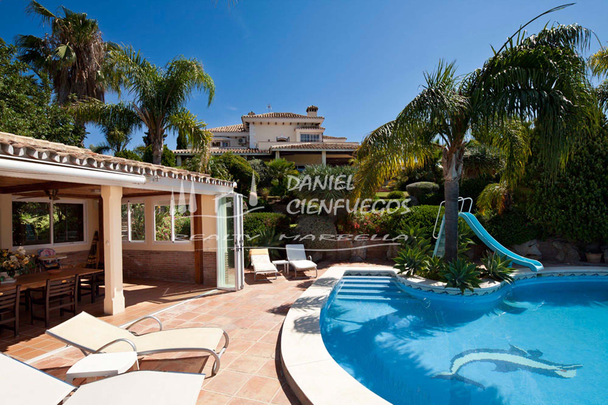 8-dorm. Villa en Marbella Este
