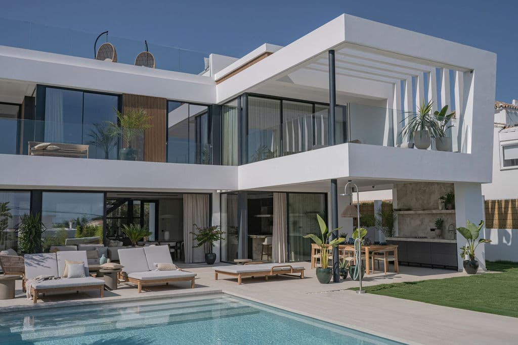 4-bed Villa in Marbella Este