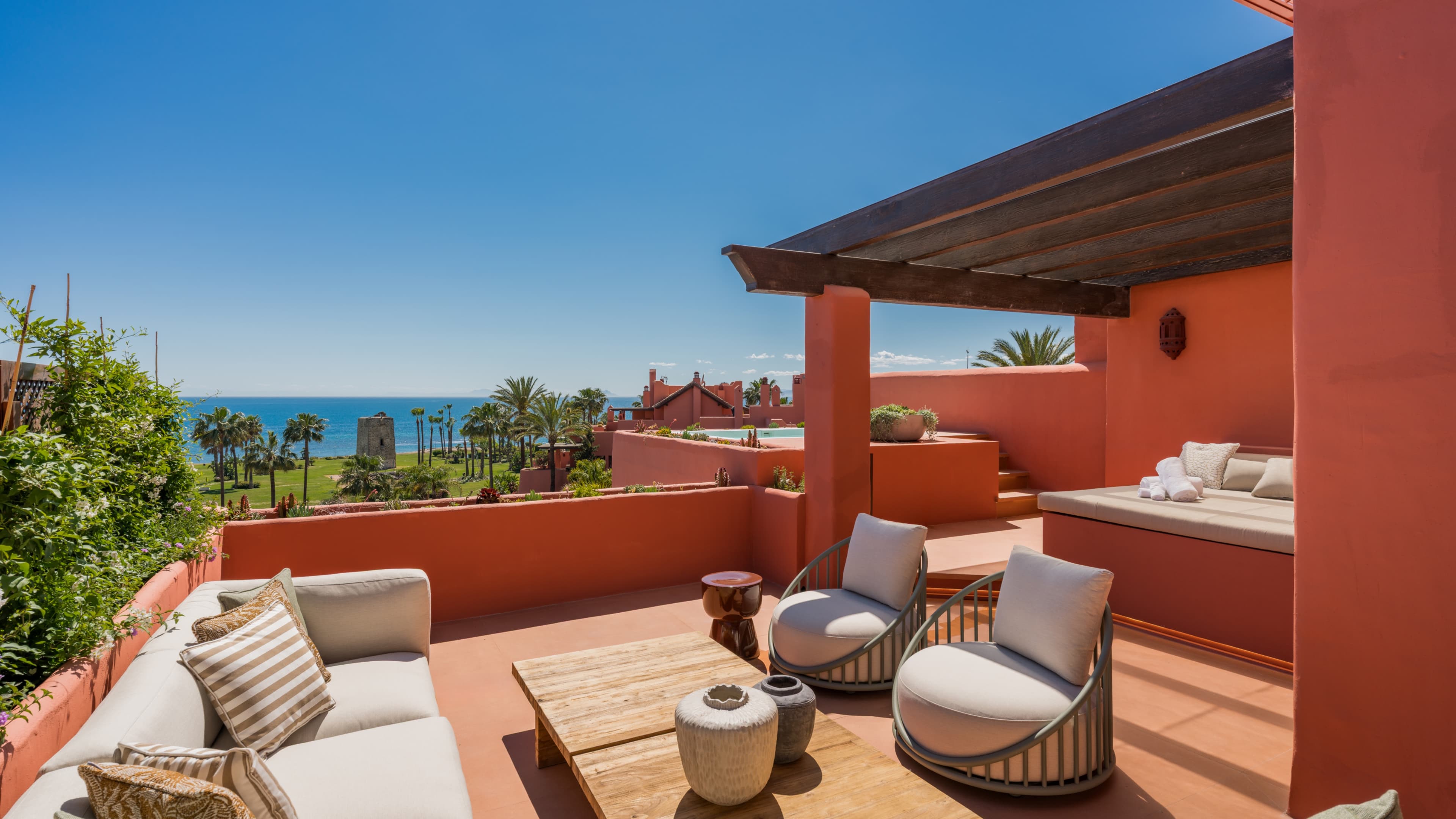 3-bed Apartment in Estepona East