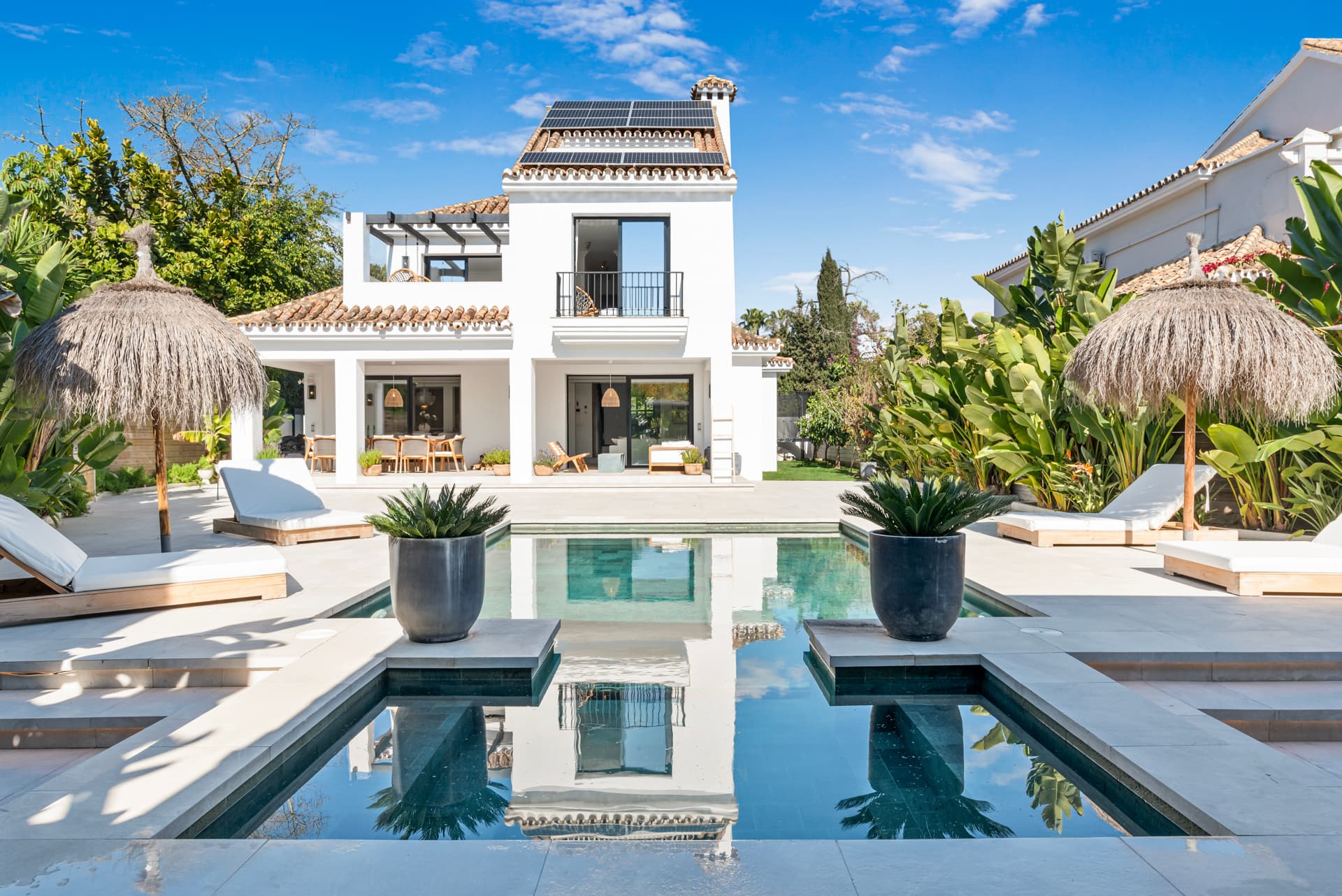 6-bed Villa in Nueva Andalucia