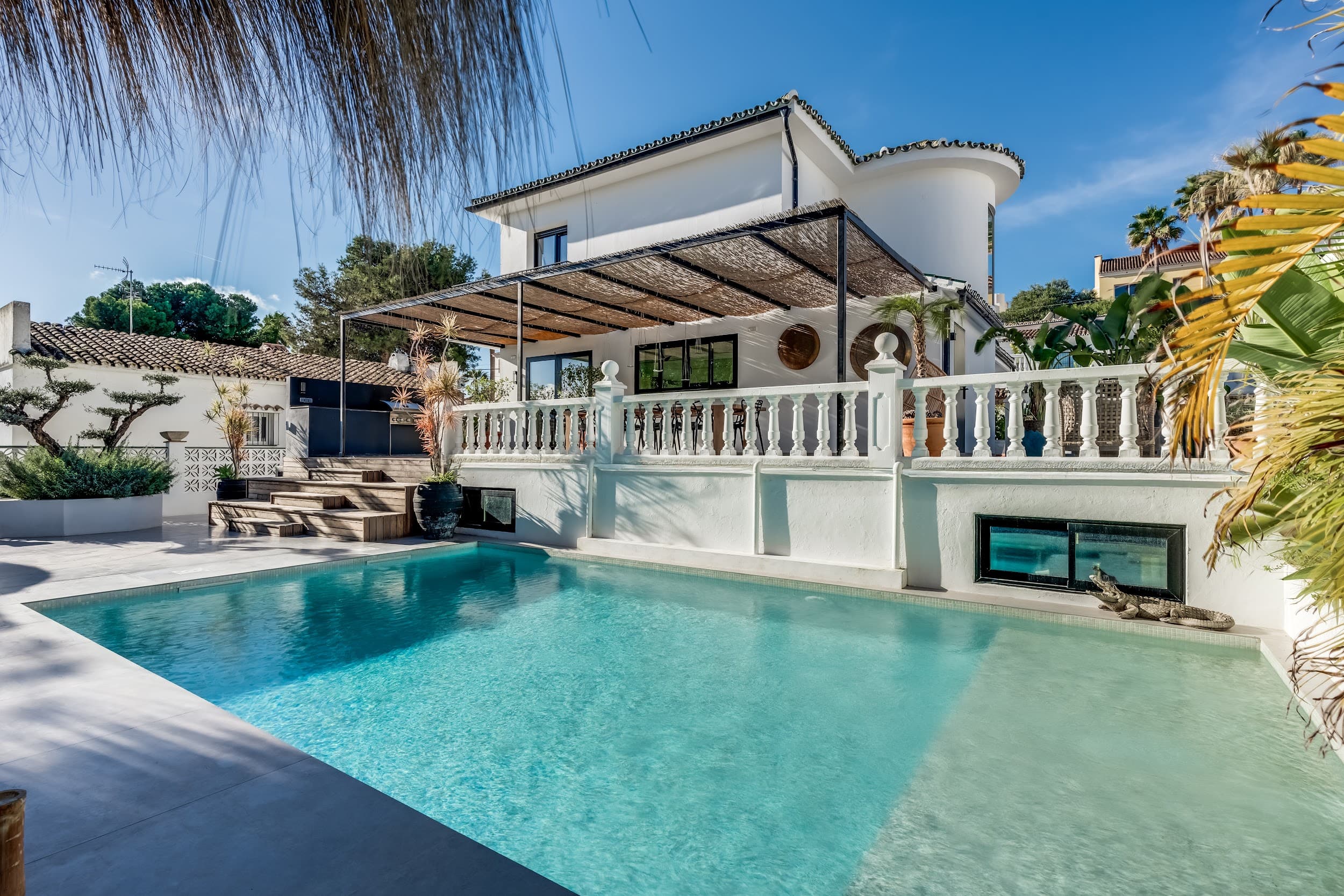 5-bed Villa in Nueva Andalucia
