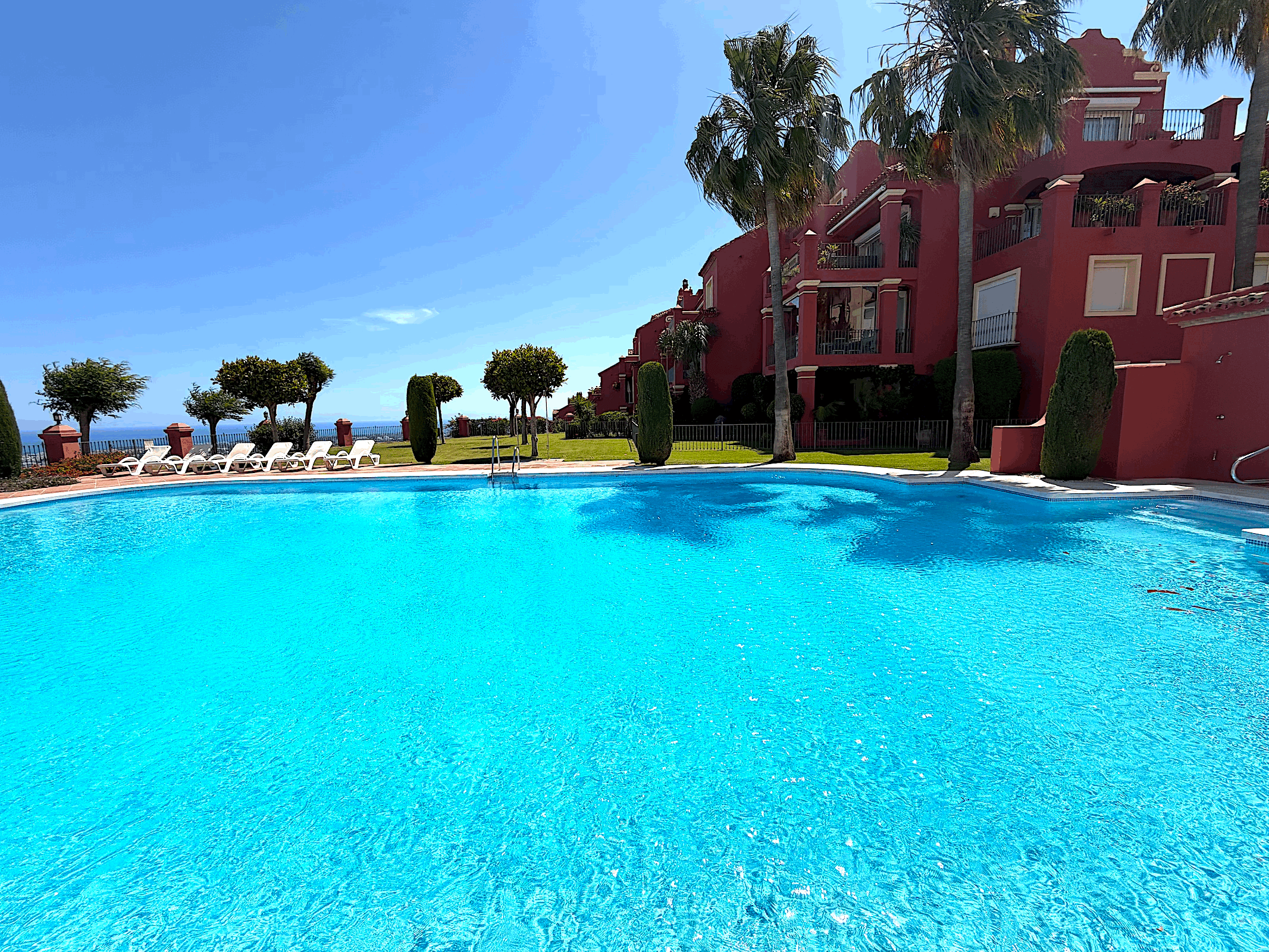 2-bed Apartment in Monte Halcones