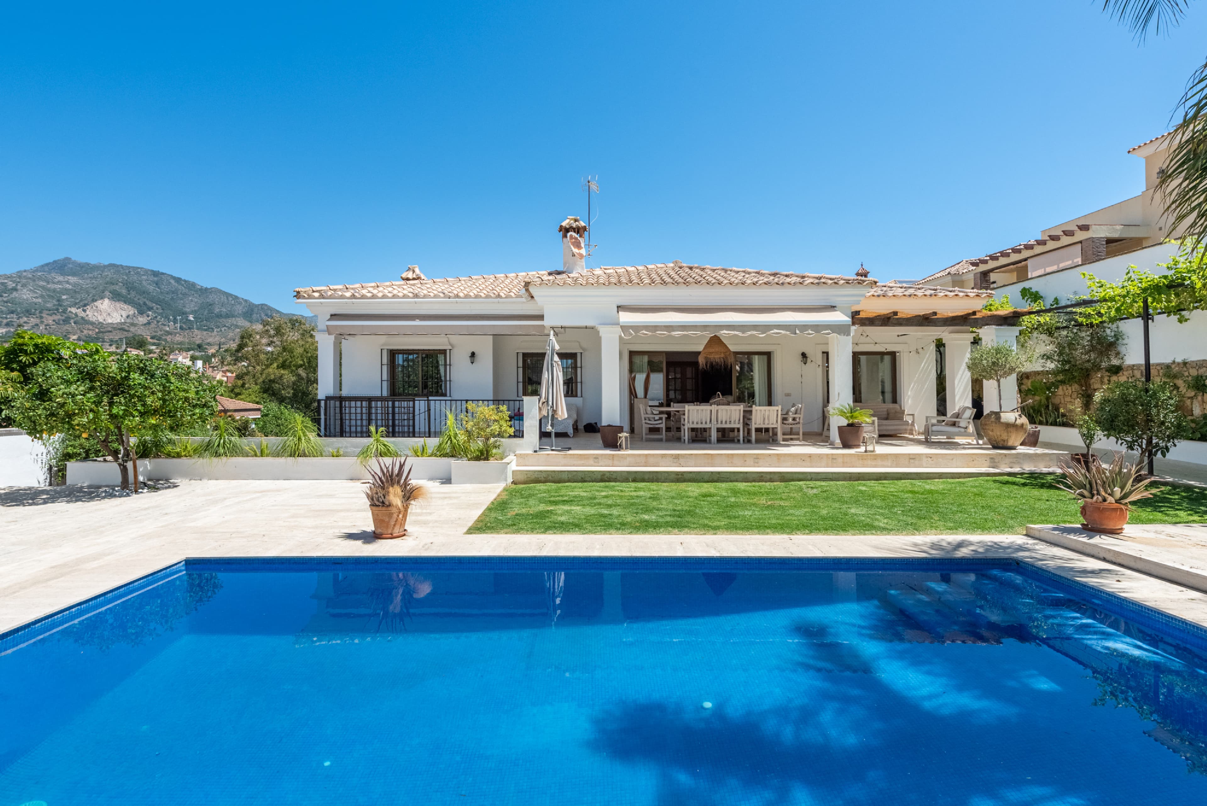 5-bed Villa in Marbella Este