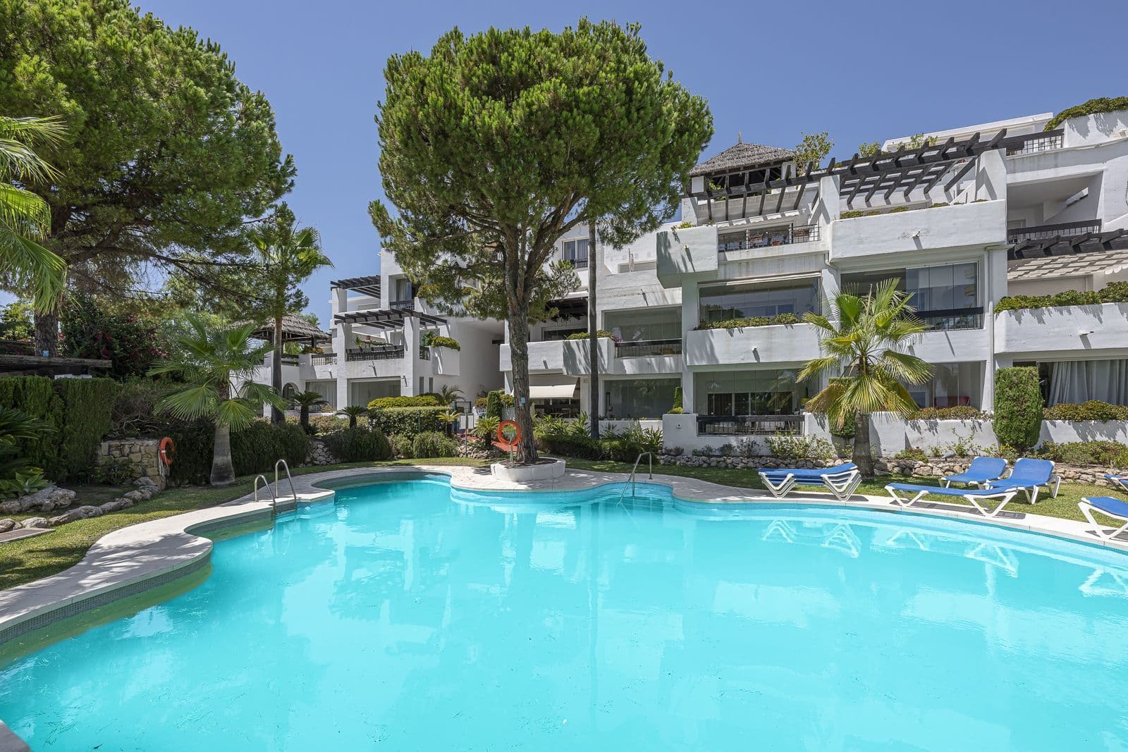 1-dorm. Apartamento en Marbella Este