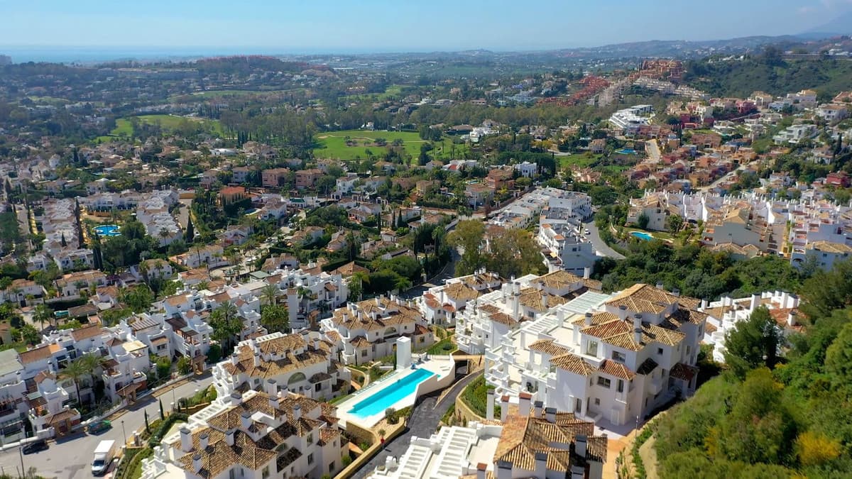 7-slaapk. Appartement in Nueva Andalucia