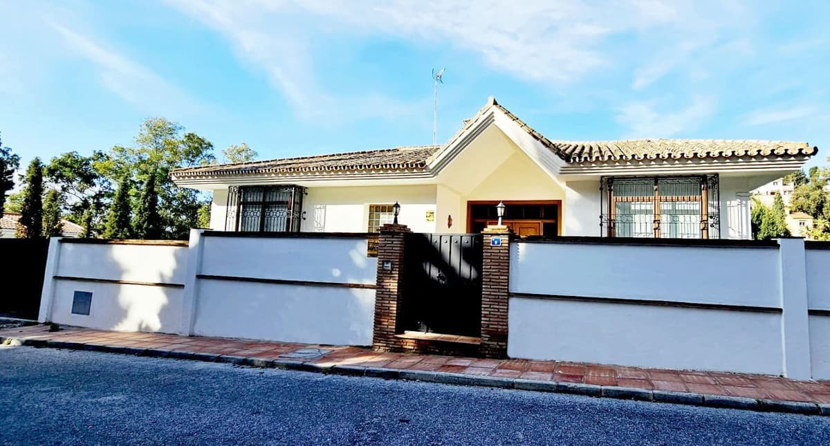 4-dorm. Villa en Campo Mijas