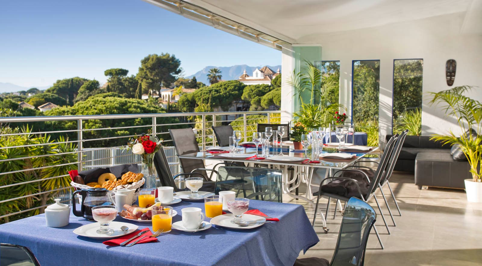 8-bed Villa in Marbella Este