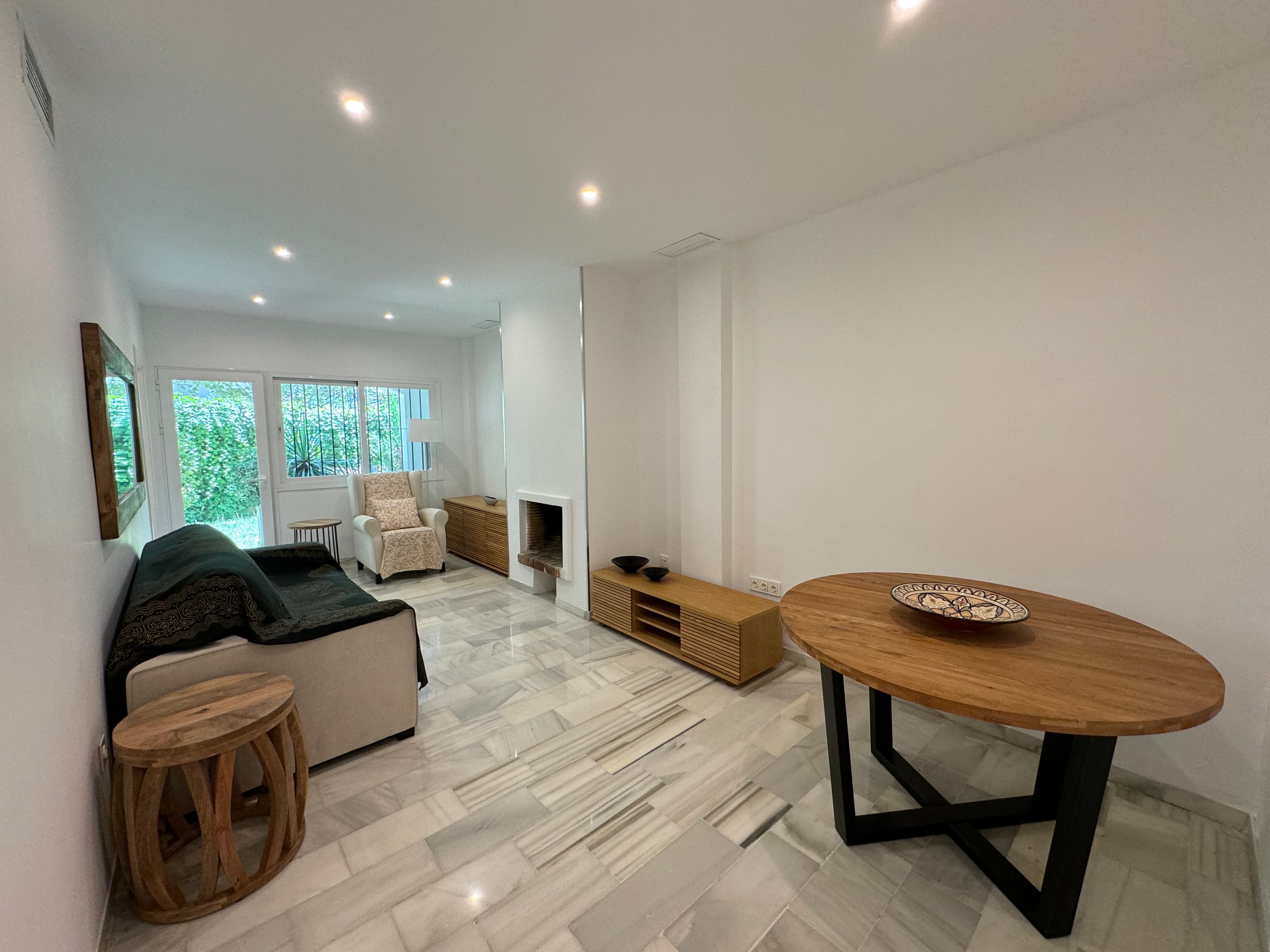 2-bed Apartment in Marbella