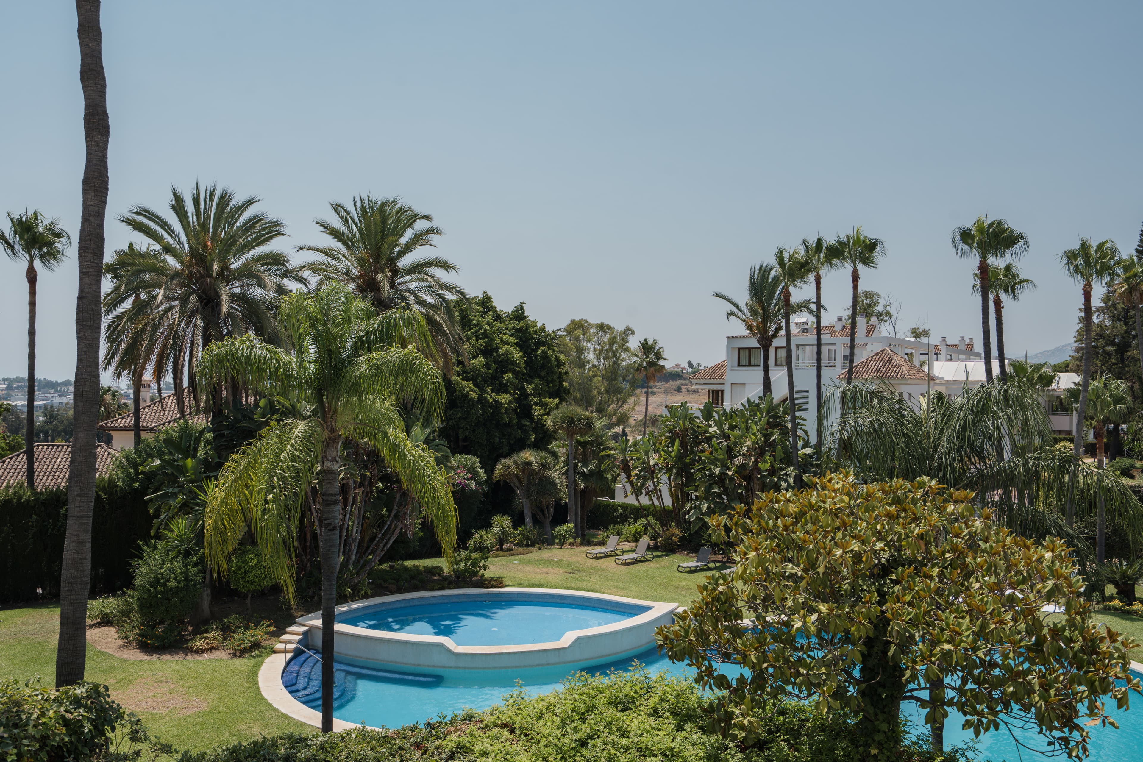 4-bed Apartment in Nueva Andalucia