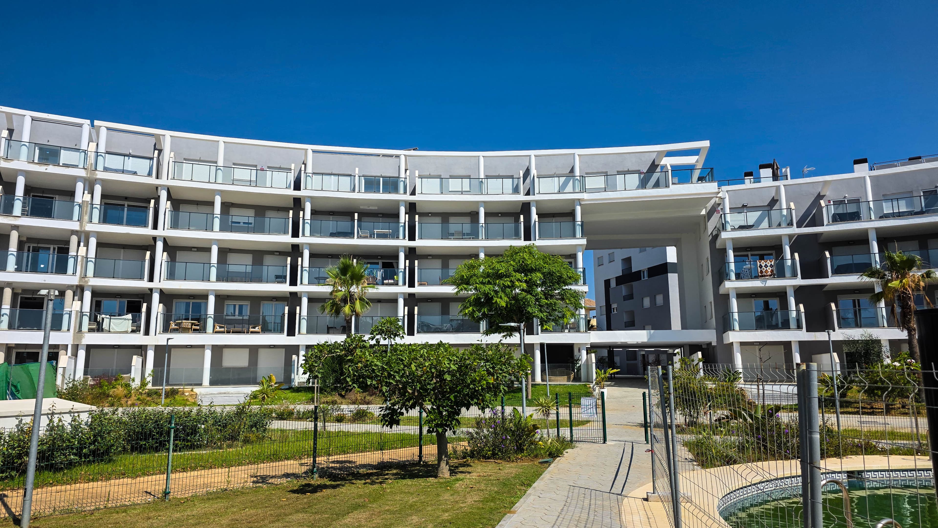 2-bed Apartment in Manilva