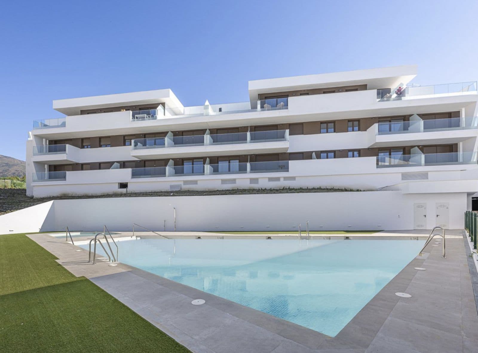 3-bed Apartment in Estepona Town