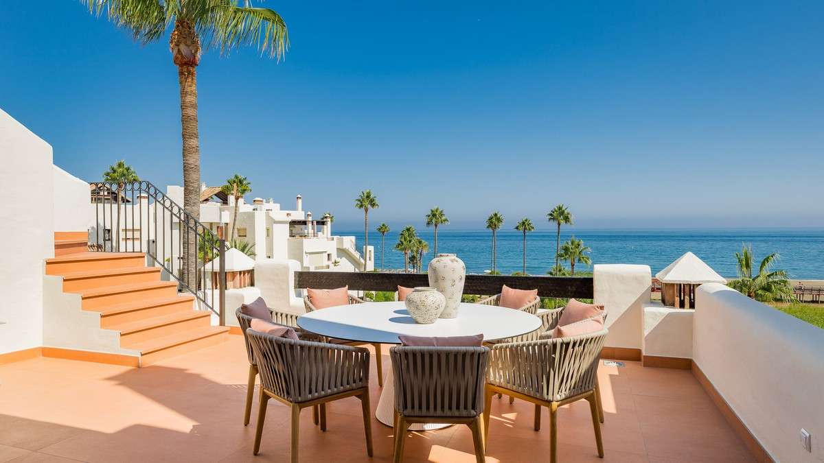 3-bed Apartment in Estepona