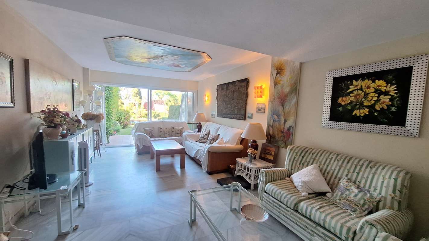 4-bed Townhouse in Estepona