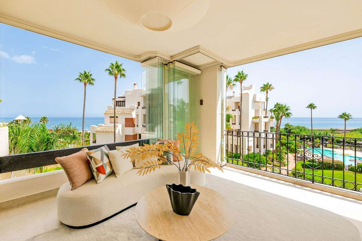 3-bed Apartment in Estepona