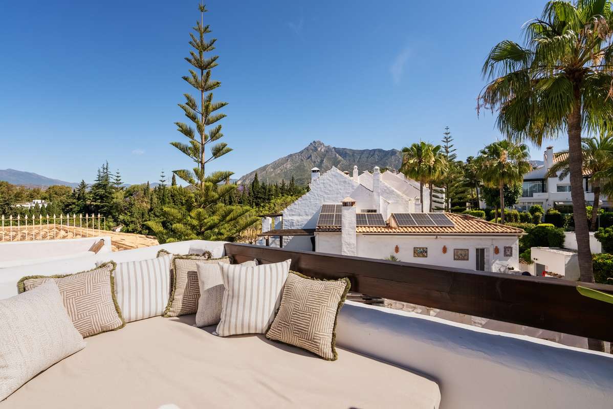 5-bed Townhouse in Marbella