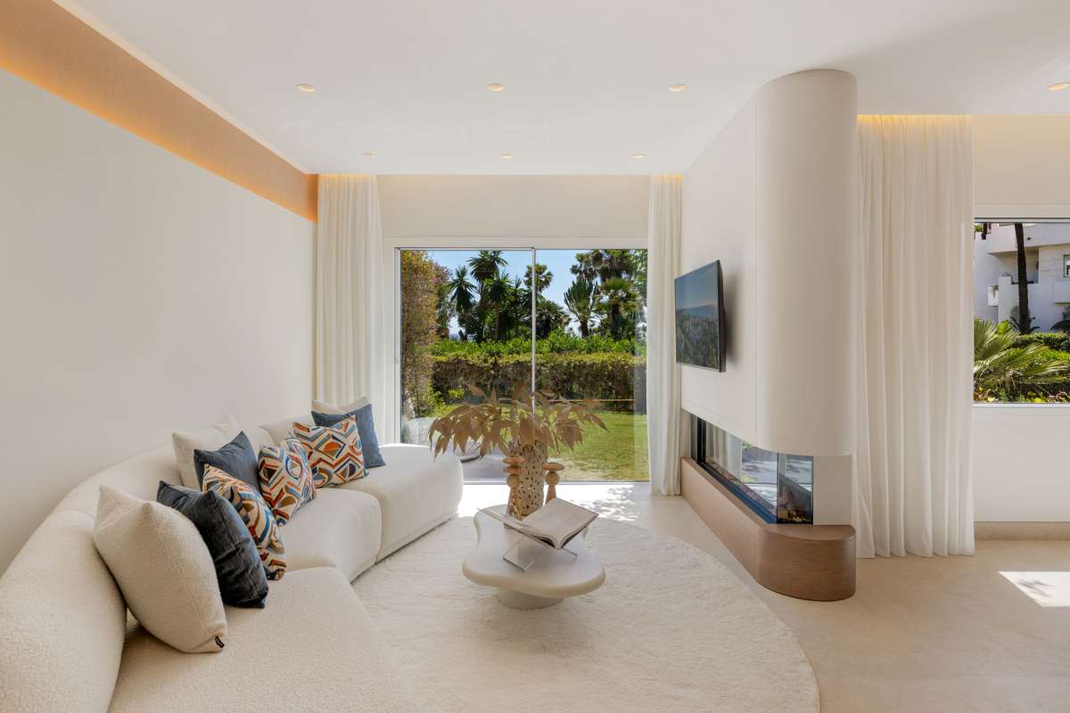 3-bed Apartment in Estepona