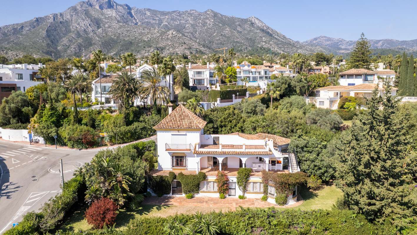 4-bed Villa in Marbella