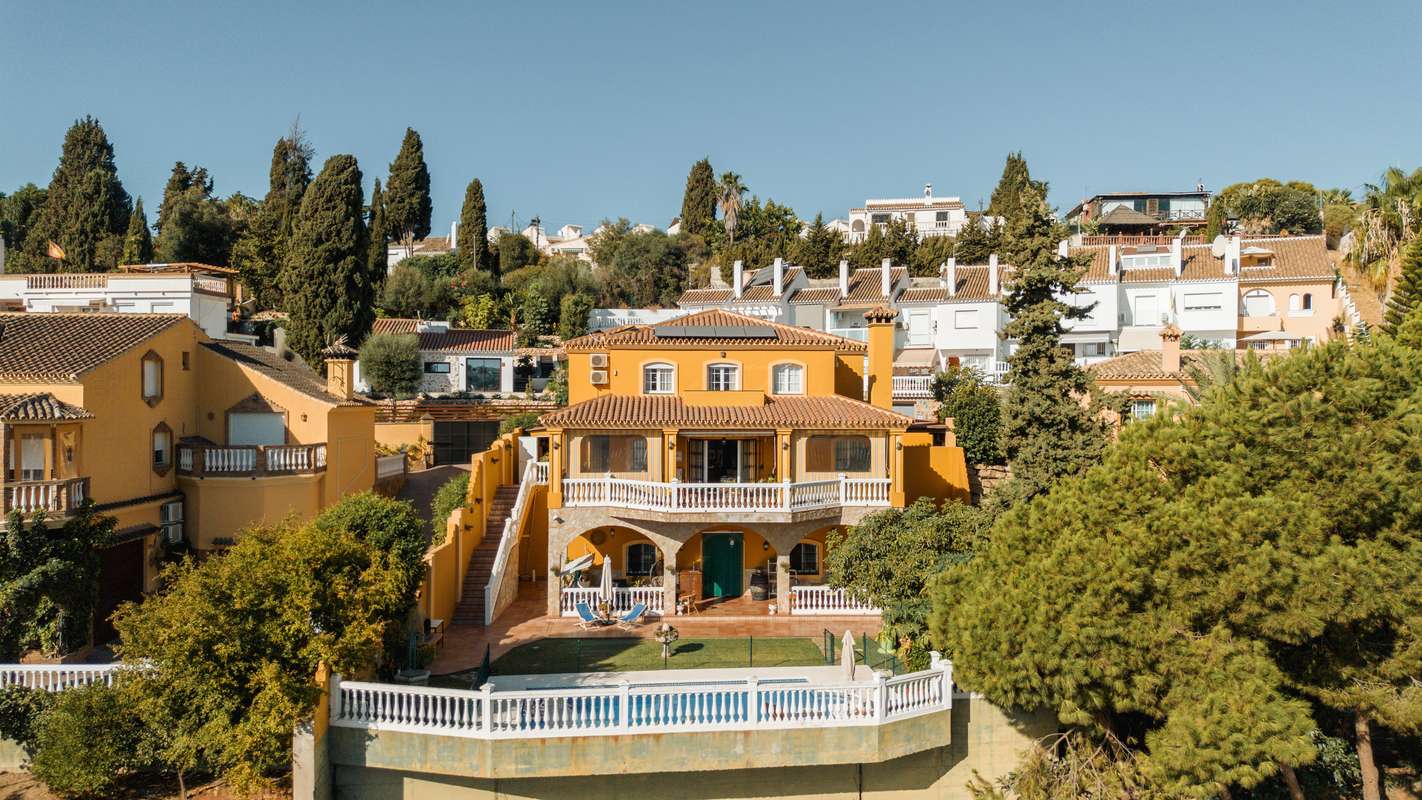 5-bed Villa in Mijas