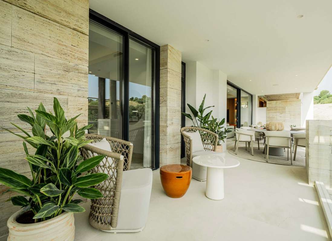 2-bed Apartment in Nueva Andalucía