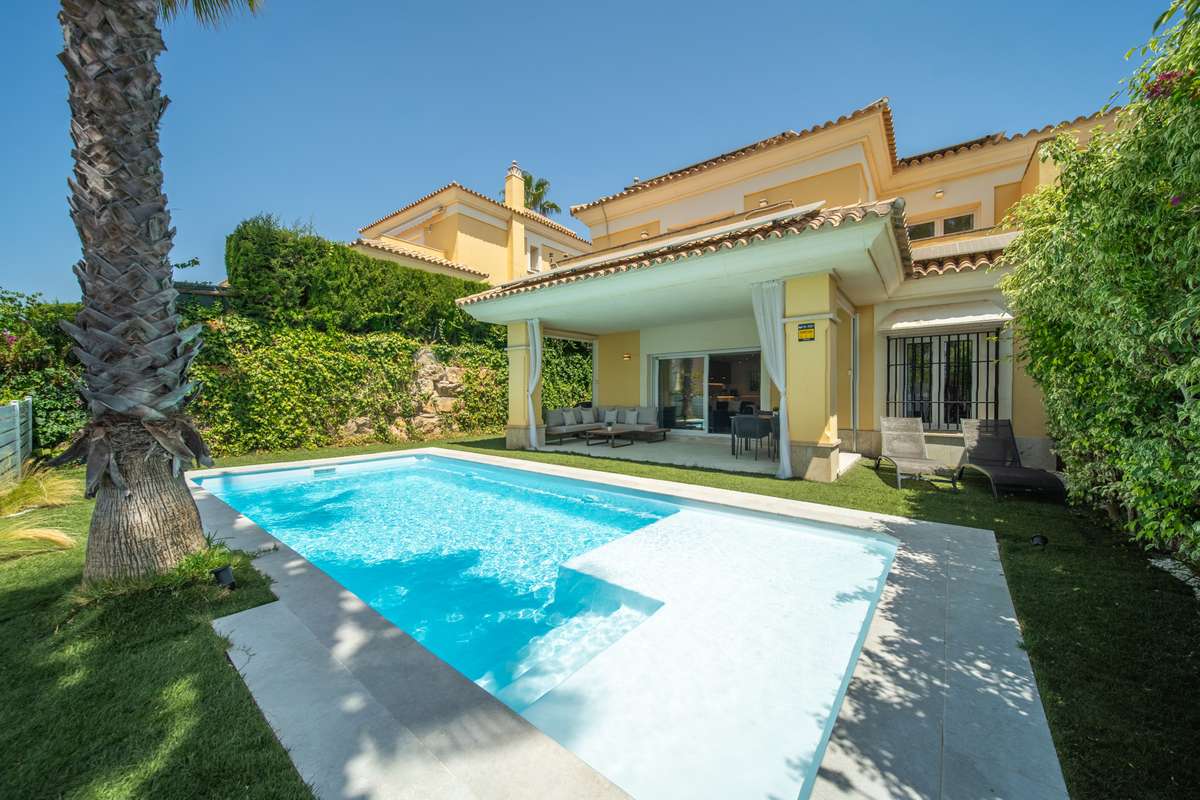 4-bed Townhouse in Marbella Este