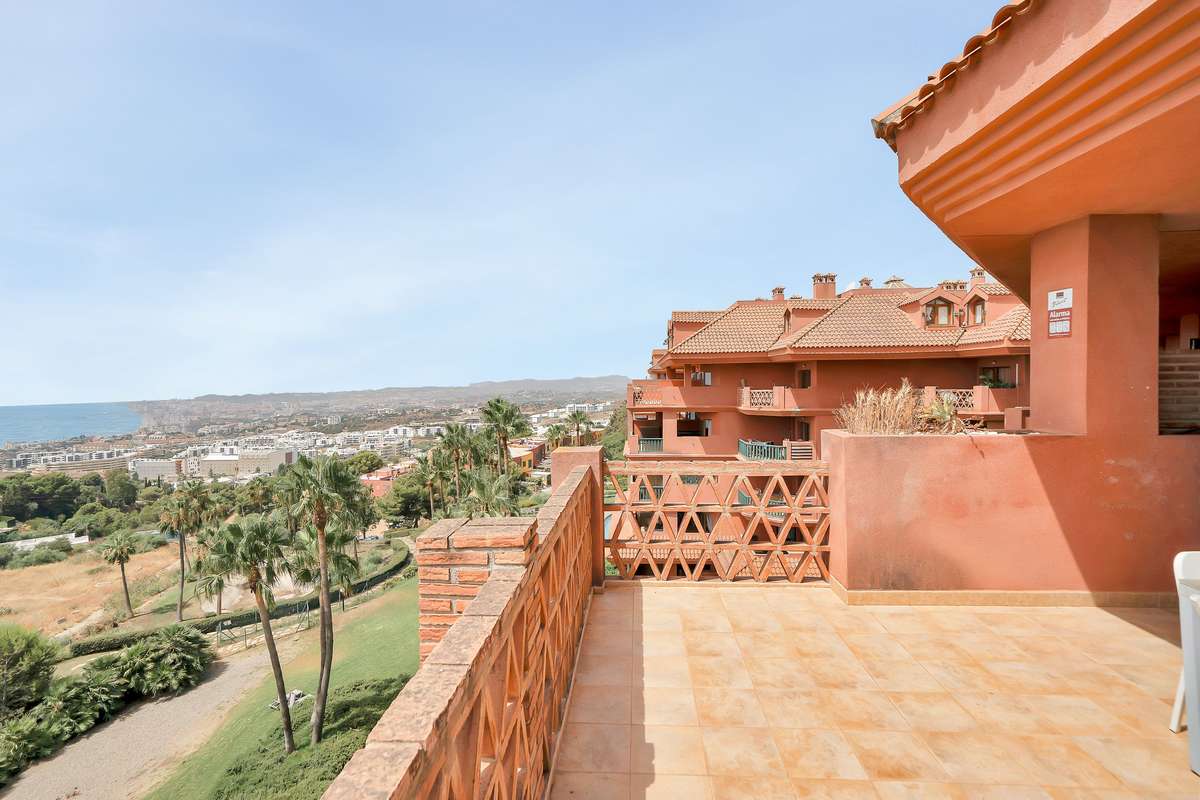 3-bed Apartment in Benalmádena
