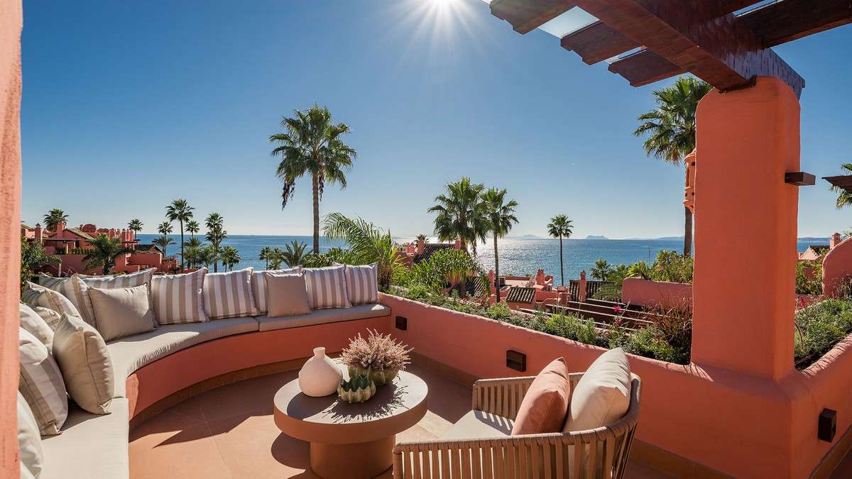 3-bed Apartment in Estepona