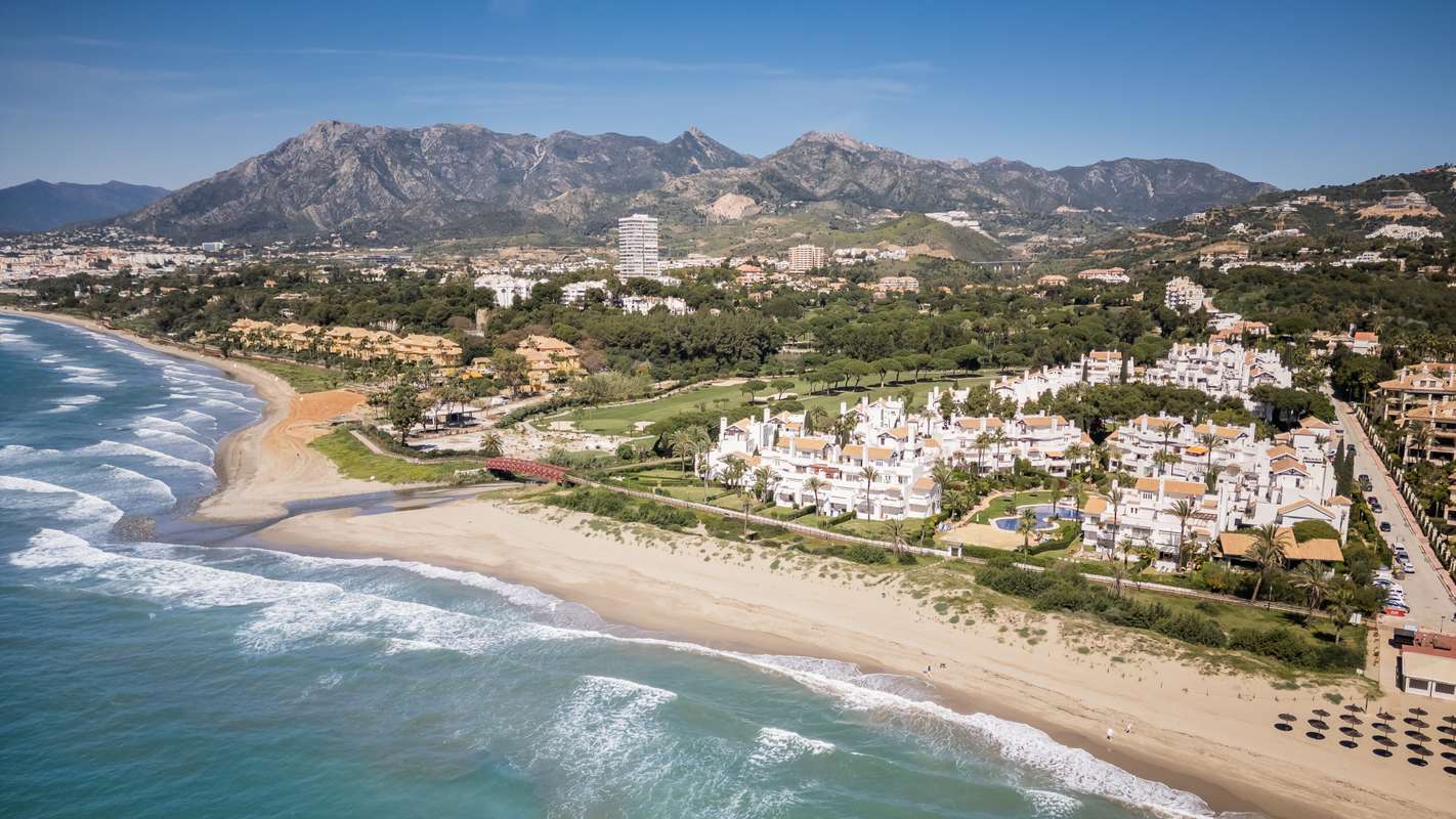 3-bed Apartment in Los Monteros