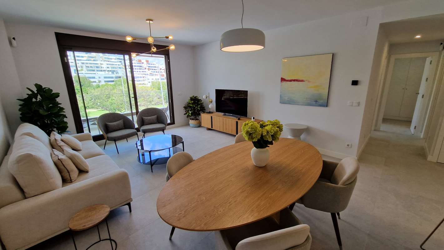 2-bed Apartment in Estepona