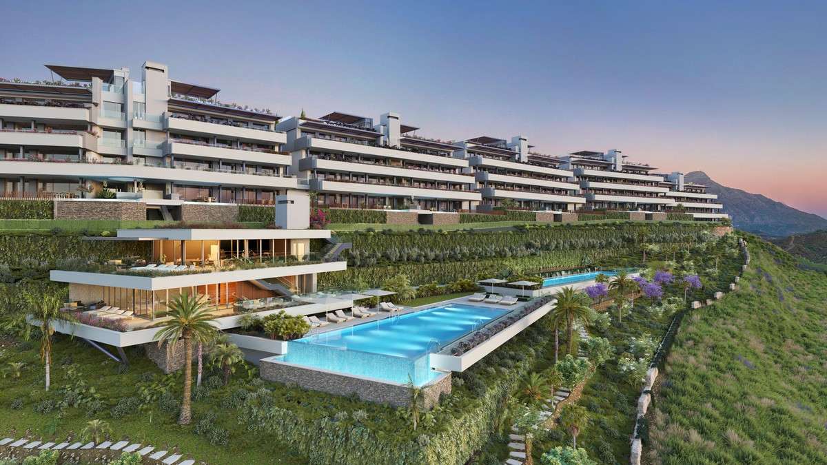 3-bed Apartment in La Quinta