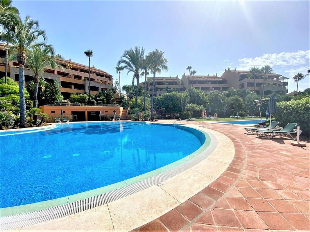 3-bed Apartment in Los Monteros