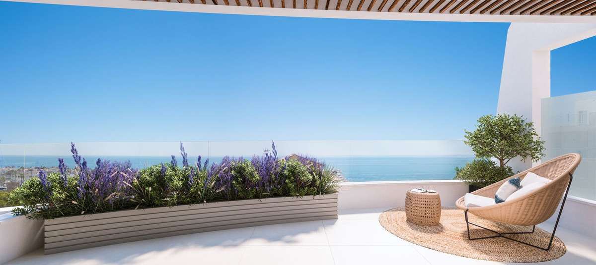 2-bed Apartment in Benalmádena