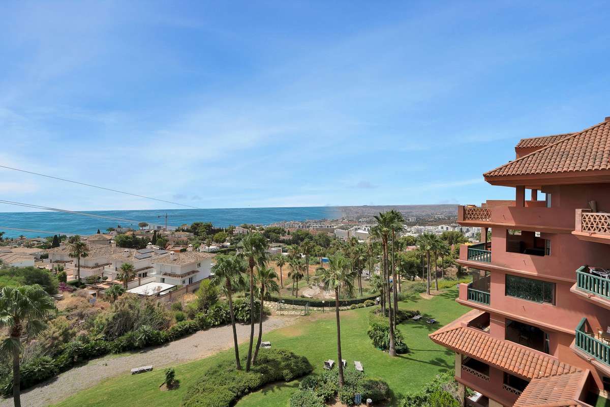 3-bed Apartment in Benalmádena
