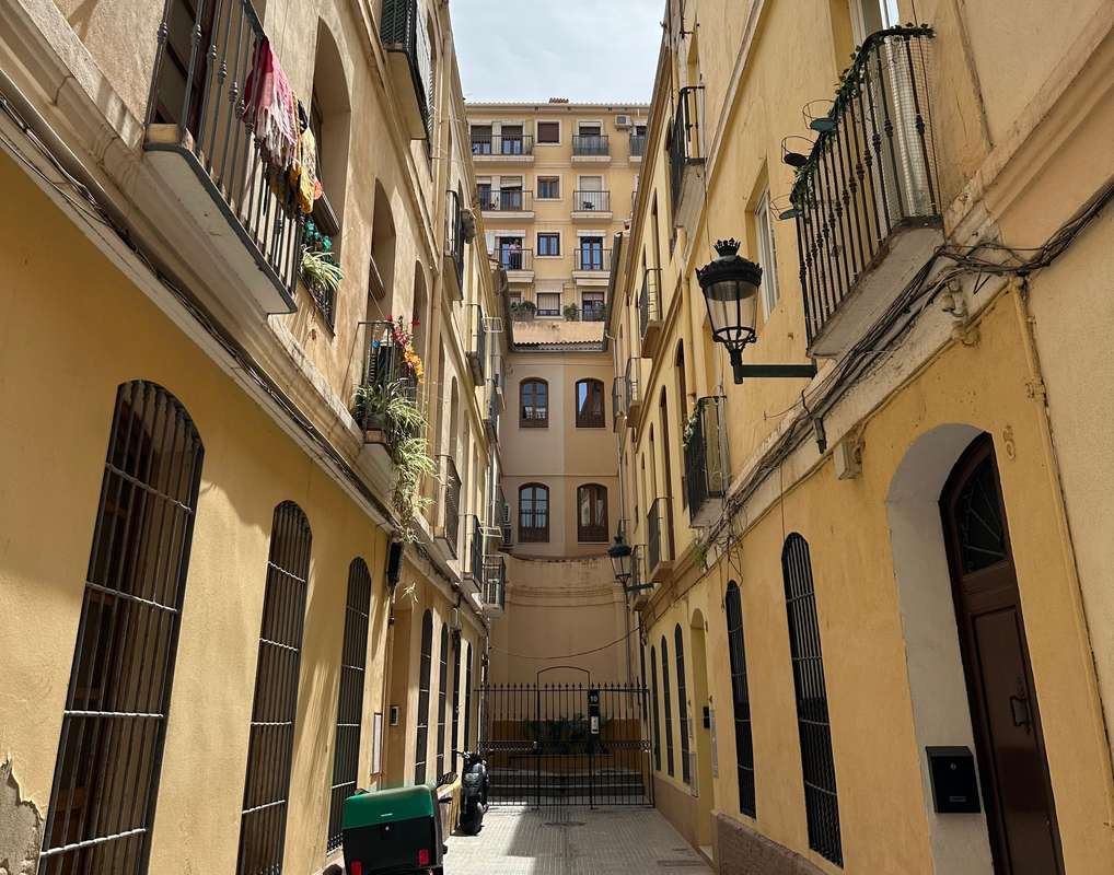 5-bed Apartment in Málaga
