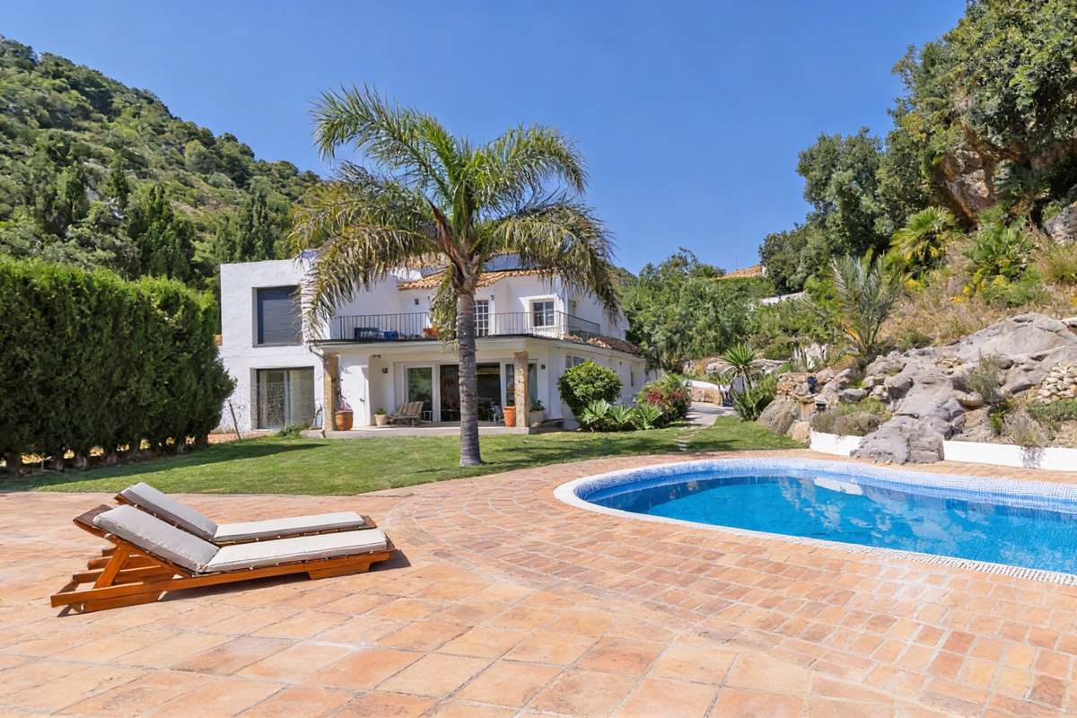 5-bed Townhouse in Marbella